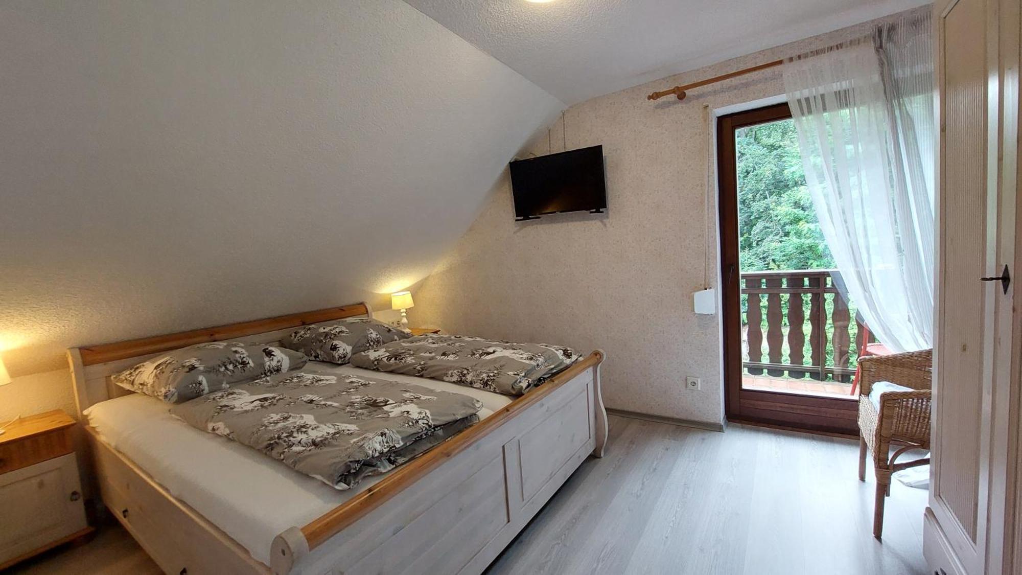 Gaestehaus Gerhardt Schweigen-Rechtenbach Exteriör bild