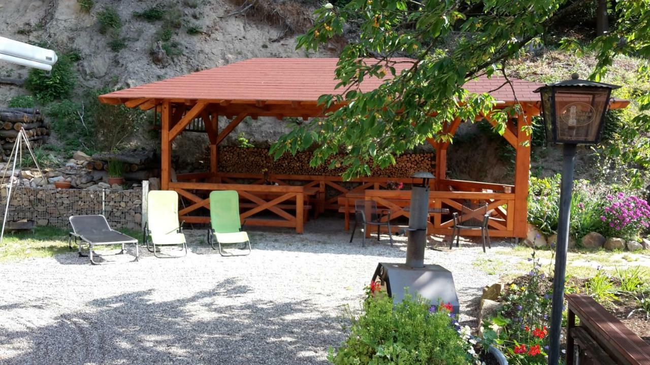 Gaestehaus Gerhardt Schweigen-Rechtenbach Exteriör bild